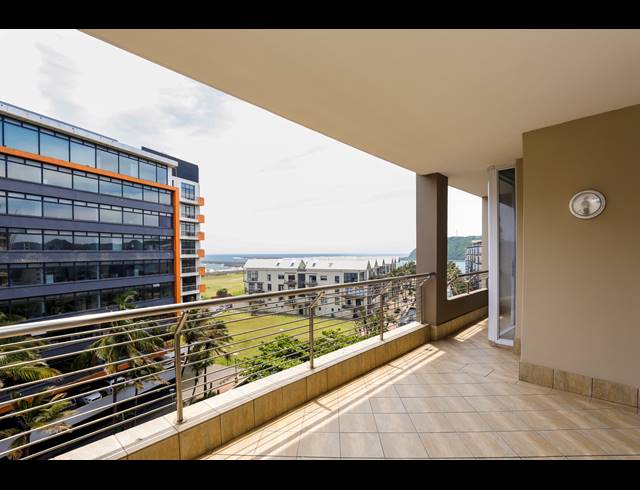 2 BEDROOM APARTMENT FOR SALE IN POINT WATERFRONT